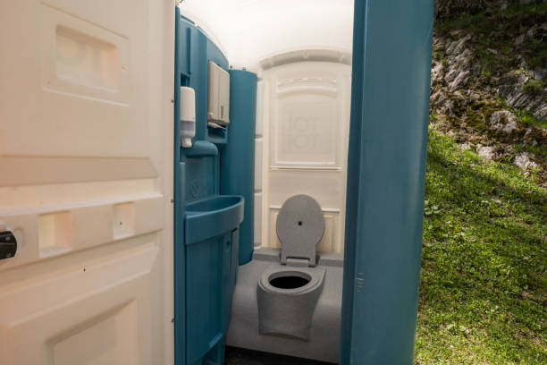 Best Emergency porta potty rental  in Blaine, MN